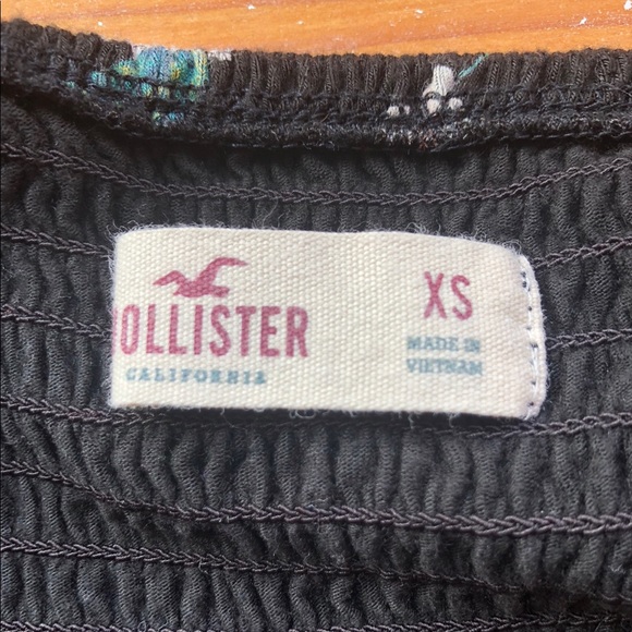 Hollister black floral romper - Picture 2 of 3